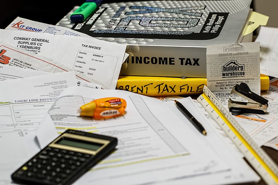 10 Reasons to Read Income Tax Books